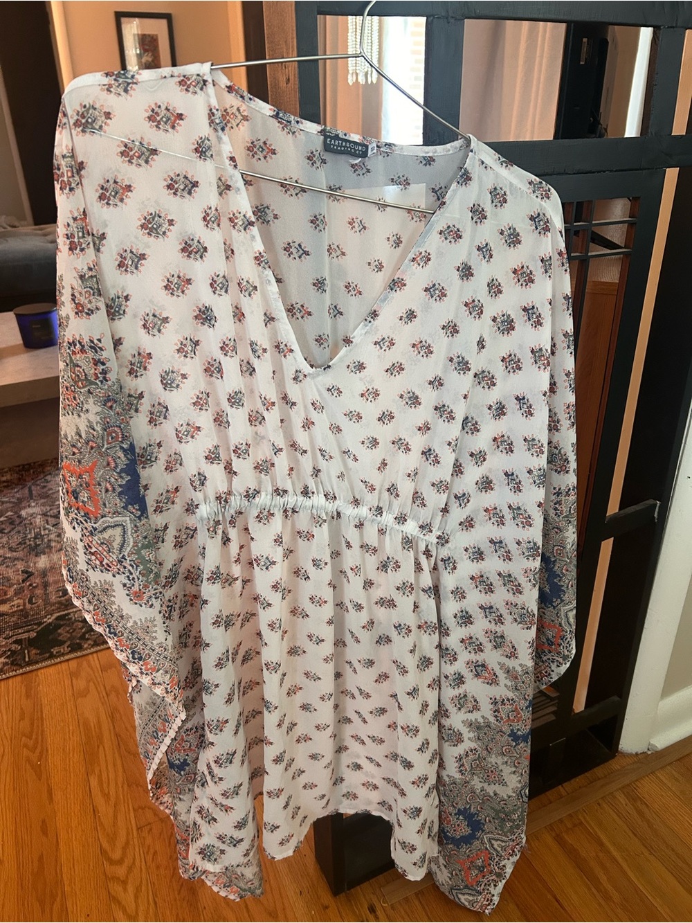 Earthbound Trading CO Lightweight White Floral Boho V-Neck coverup